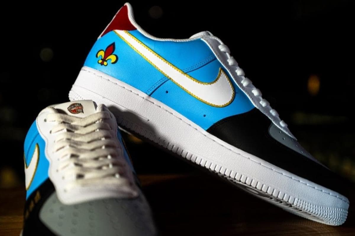 Manu Ginobili Hall of Fame Air Force 1 — Argentina blue with gold-stitched swoosh